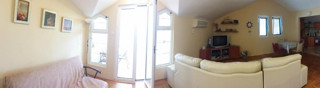 Nerina Apartment Petrovac Buitenkant foto