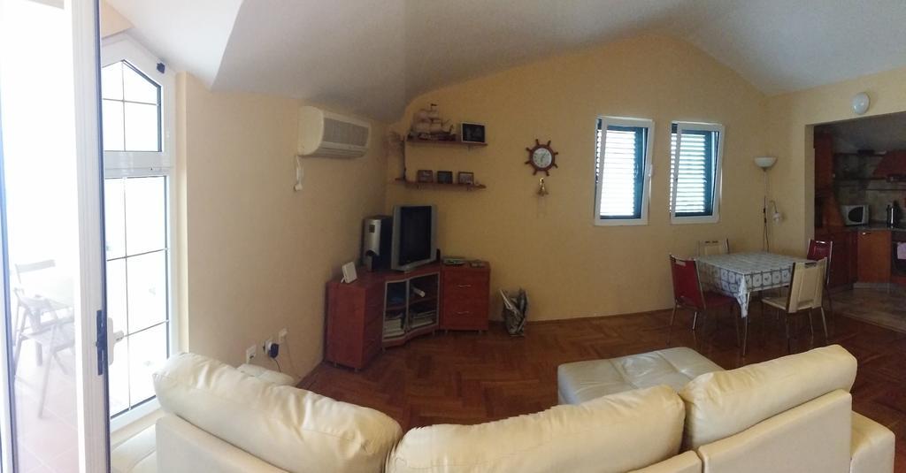 Nerina Apartment Petrovac Buitenkant foto